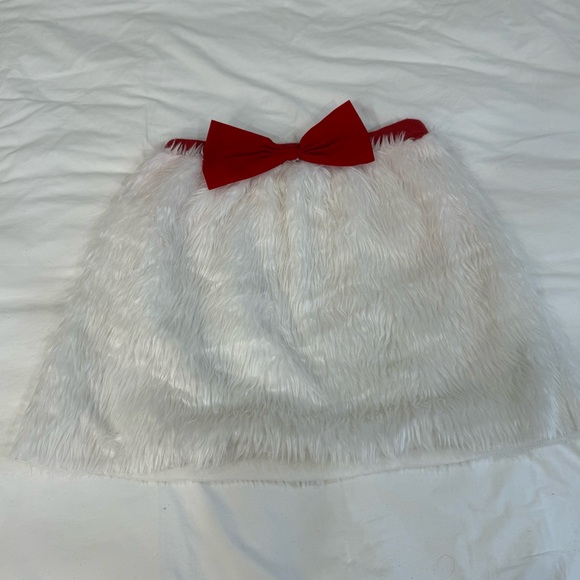 Light Up - White Faux Fur Skirt with Red Bow - Picture 1 of 3